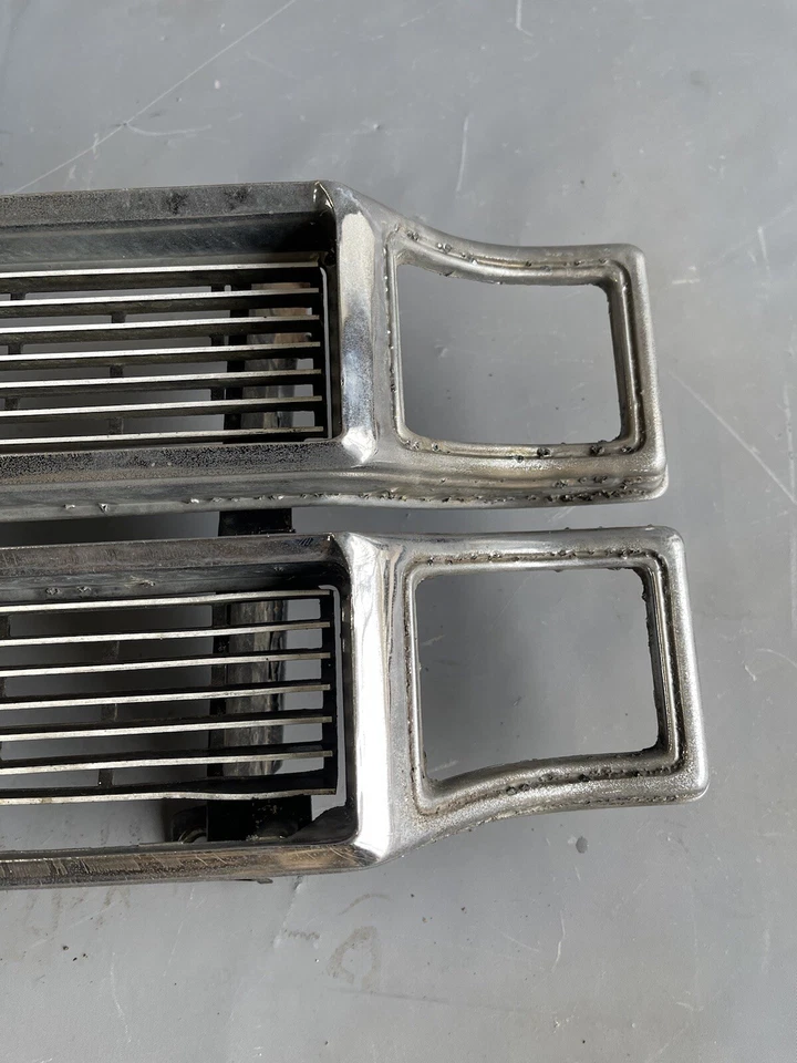 1966 福特银河 500 XL 7 升 LTD 前格栅烤架 铬 原始设备制造商 成型装饰 — 第 2/4 张图片