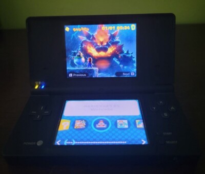 Nintendo DSi Launch Edition Matte Black (HBrewed) (Good Condition)
