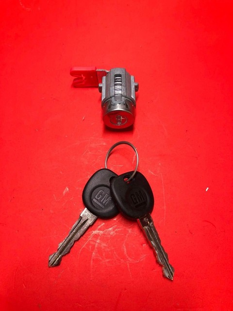 2008 2012 BUICK ENCLAVE DRIVER DOOR LOCK CYLINDER 2 KEYS OEM NEW EBay