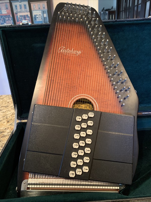 Autoharp Oscar Schmidt 21 CHORD, USA with Locking Hard Shell Case, and more