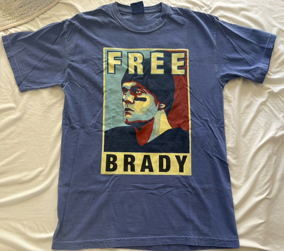 Free Tom Brady VINTAGE 2015 Shirt, Large, New England Patriots