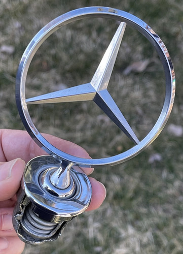Mercedes-Benz HOOD ORNAMENT C E S Class All Chrome Nice Complete Unit - Picture 1 of 6