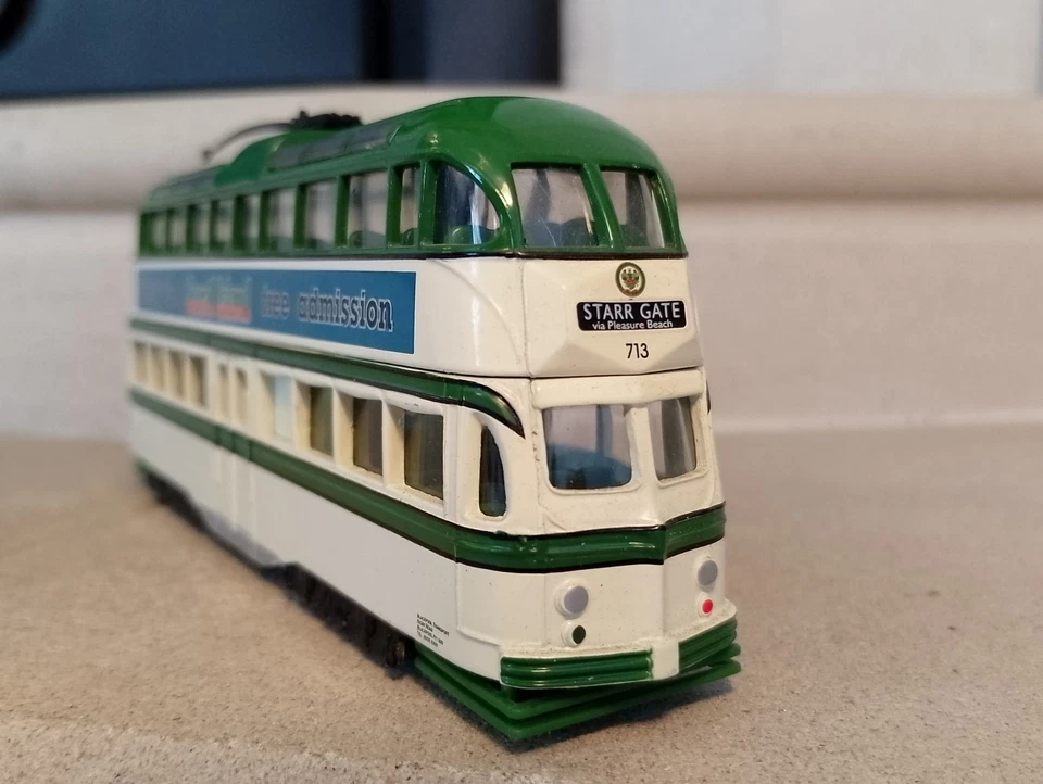 Corgi OOC 1:76 43513 BLACKPOOL BALLOON TRAM - Coral Island. Slightly Flawed - Image 1 of 4