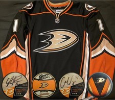 Anaheim Ducks 2010 Jonas Hiller AUTHENTIC Men's Size 52 Jersey + 3 Signed Pucks!