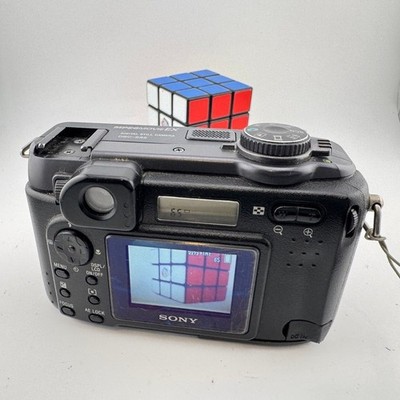 Sony Cyber-shot DSC-S85 Digital Camera 4.1MP Carl Zeiss Lens