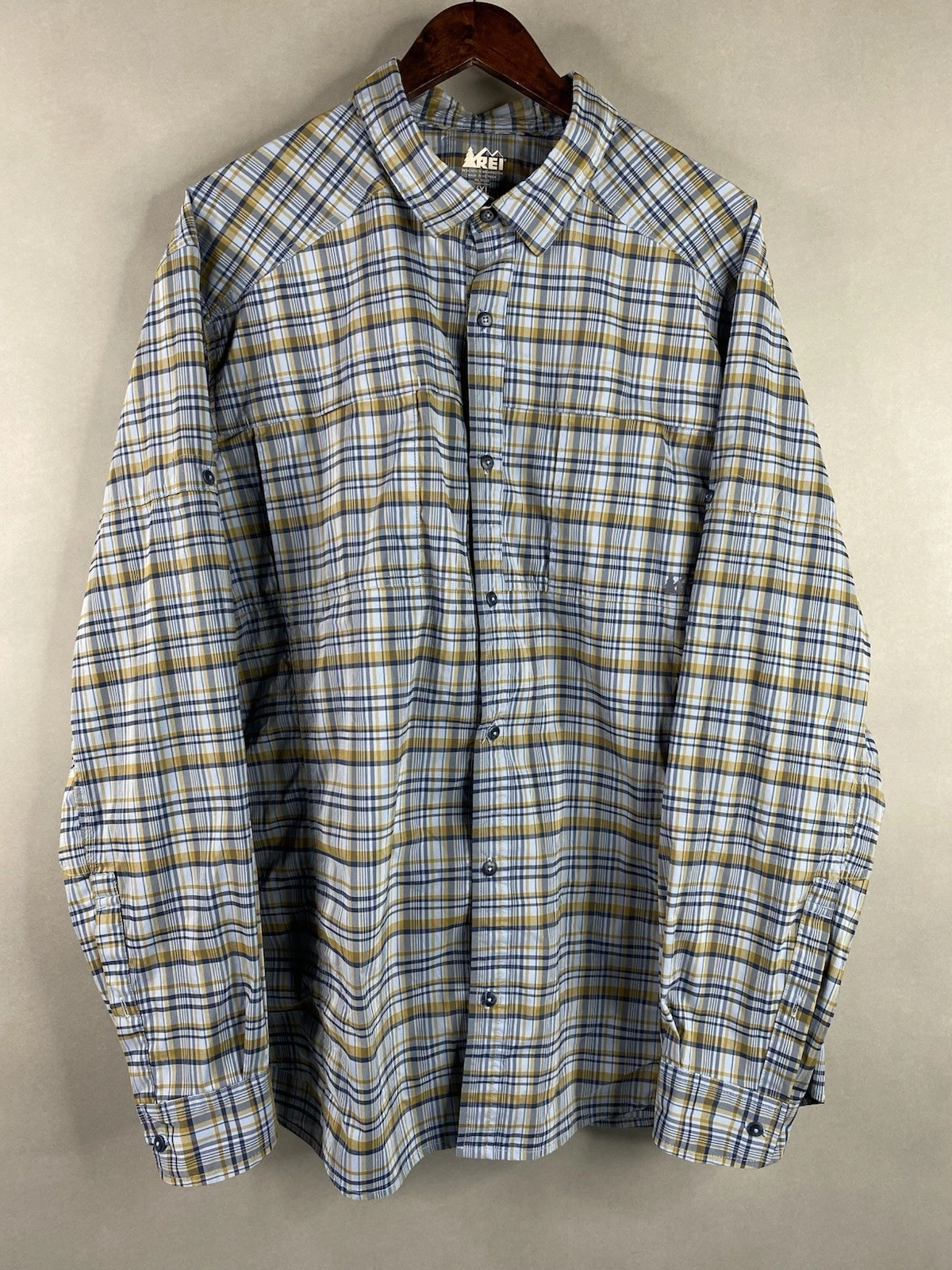 REI Fishing Shirt Mens XXL Vented Blue Plaid Hiking Camping Lifestyle Casual