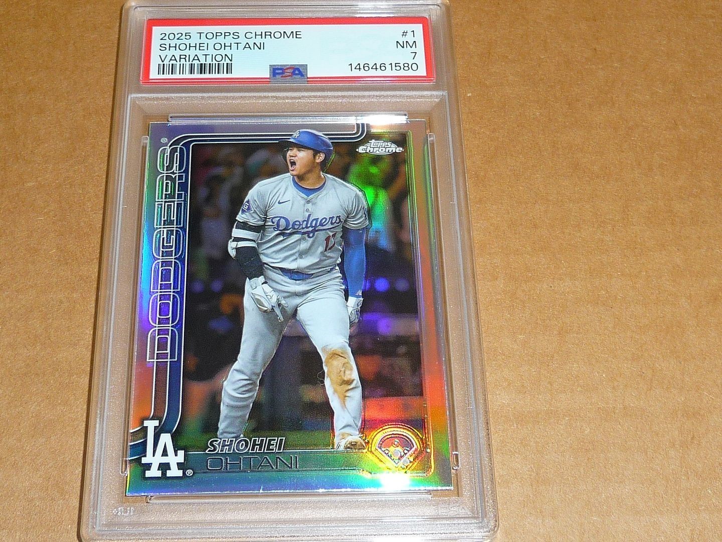 2025 Topps Chrome SHOHEI OHTANI VARIATION REFRACTOR SP DODGERS #1 PSA 7
