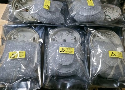Siemens  ILI-1 Ionization Smoke Detectors (Lot of 5) With Bases.