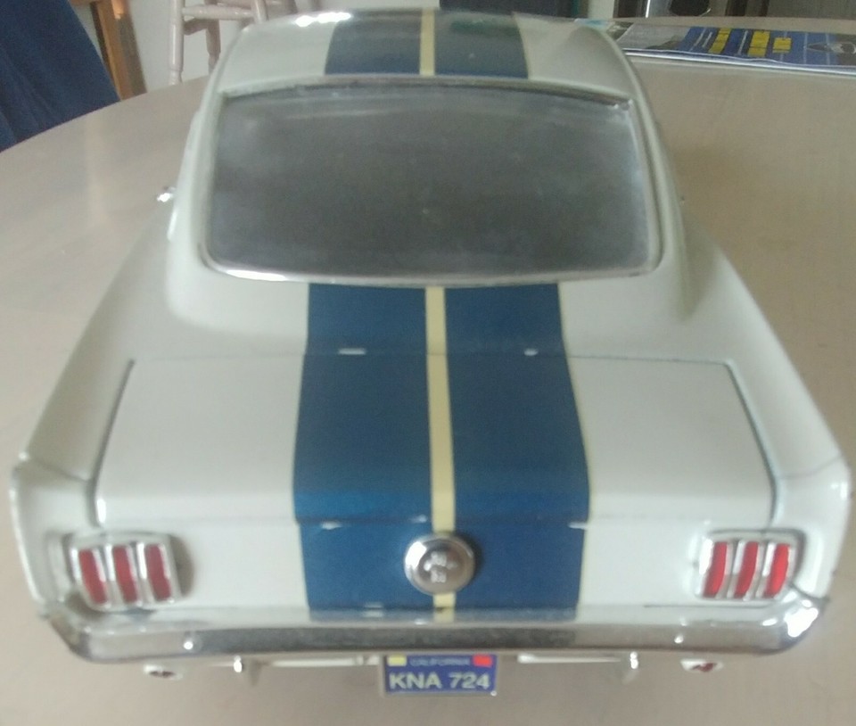 Ford Mustang Fastback Shelby GT 350, bleu métallisé / blanc, 1968