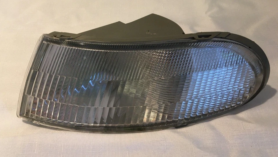 Caprice - HOLDEN VR - VS Holden " Caprice" LH headlight assembly - image 4 of 4