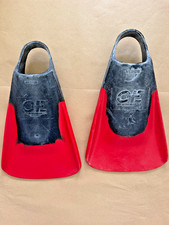 Red & Black 'Ocean & Earth Australia' Bodyboarding / Swim fins, size Medium