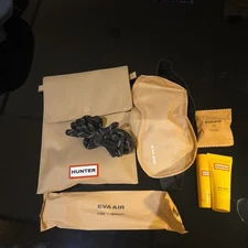 HUNTER Beige Khaki Travel Pouch Comfort Kit Makeup Bag for Eva Air NEW