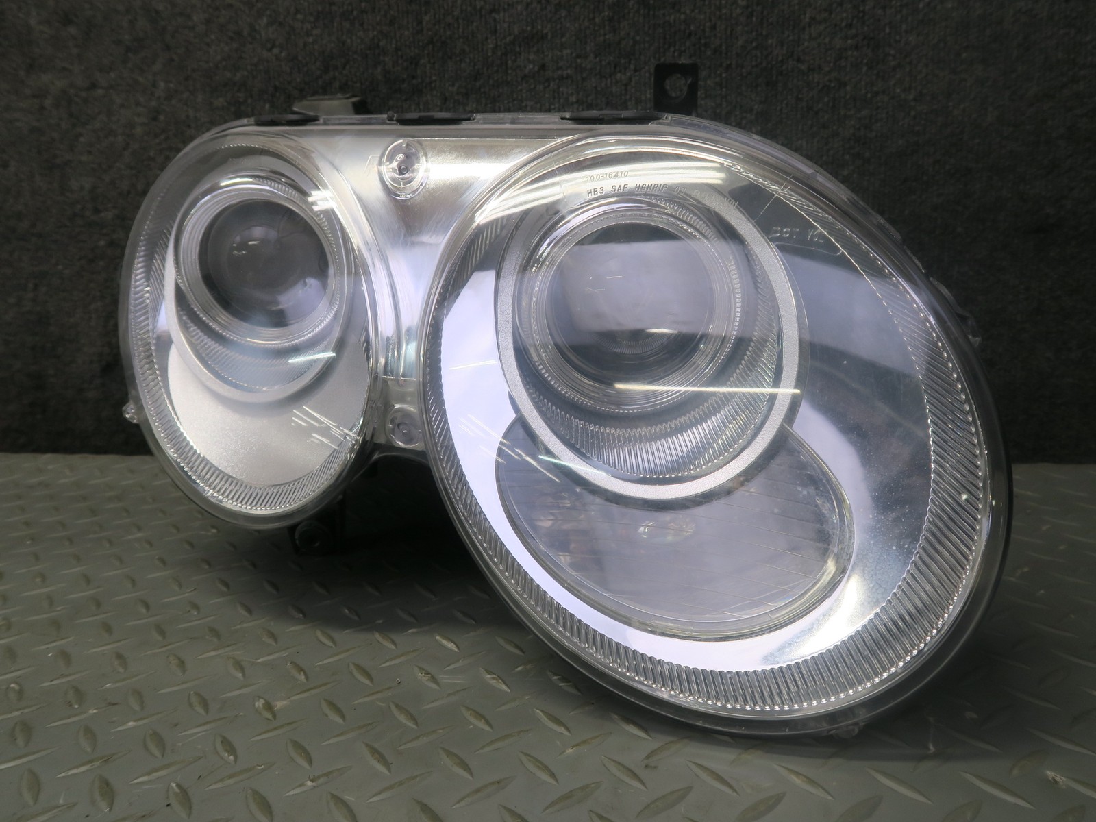 2006-2012 BENTLEY CONTINENTAL FLYING SPUR FRONT RIGHT XENON HID HEADLIGHT LAMP