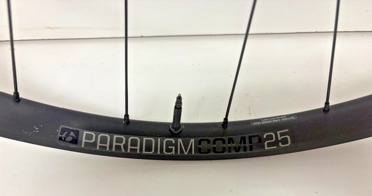 Bontrager Paradigm Comp 25 Tubeless Black Aluminum Thru Axle 29er