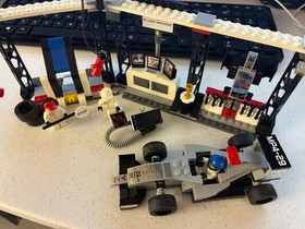 LEGO SPEED CHAMPIONS: Mclaren Mercedes Pit Stop (75911)