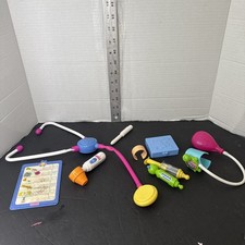 FISHER PRICE LITTLE MOMMY MEDICAL KIT DOCTOR NURSE PRETEND 9 Pieces