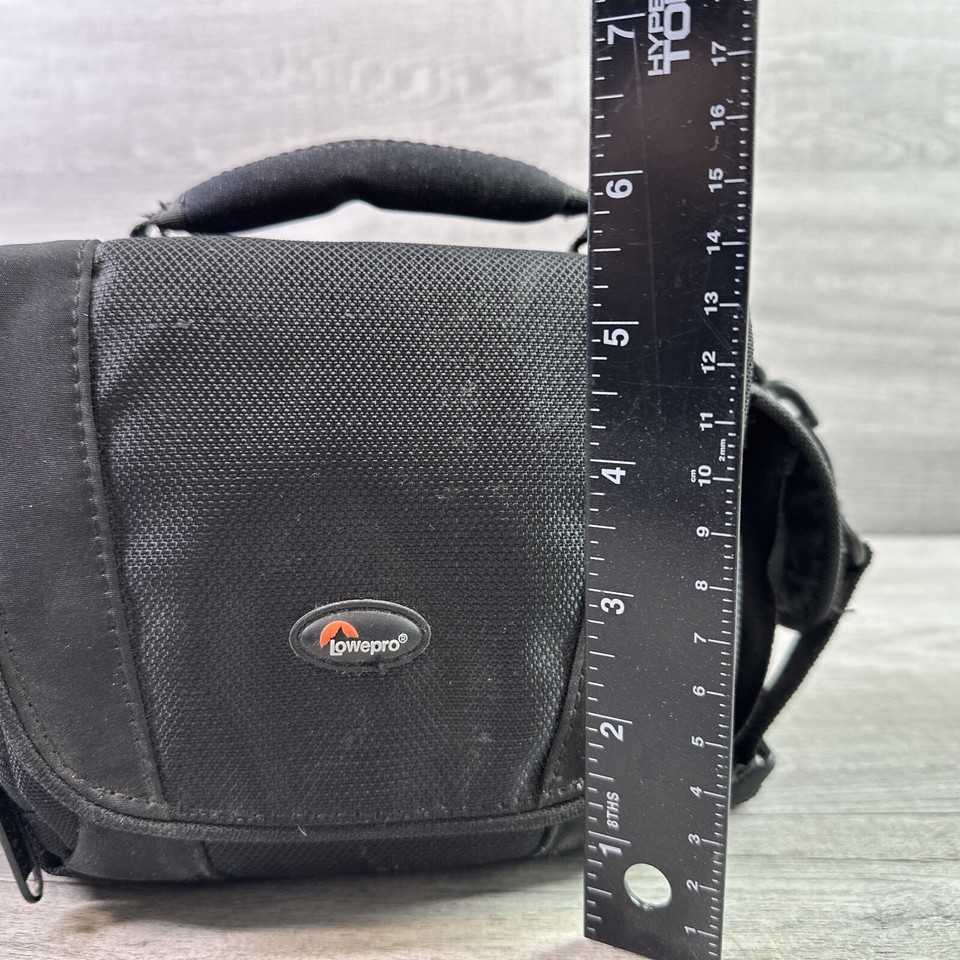 Lowe Pro Black Bag w/ Adjustable Shoulder Strap Dividers Full Zip Side