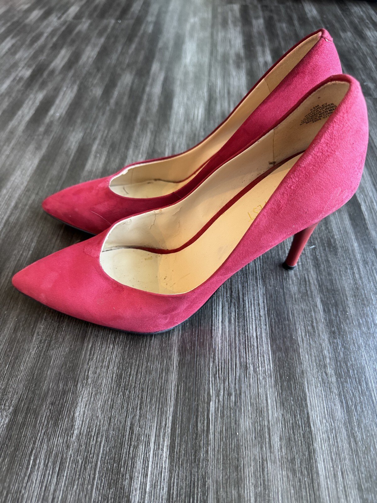 Nine West Red Suede Pointed Toe Heels Women’s Size 8.5M Classic Dress Pumps