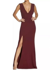 New Dress the Population Sandra Crepe Sleeveless Side Slit Gown In burgundy XS