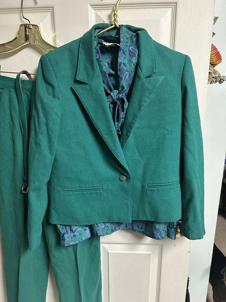 Russ 5 Pc Set Pant Suit Blazer Wool Top Skirt 26x24 Pants 24x26 Green 70s 80s - Image 2 of 4