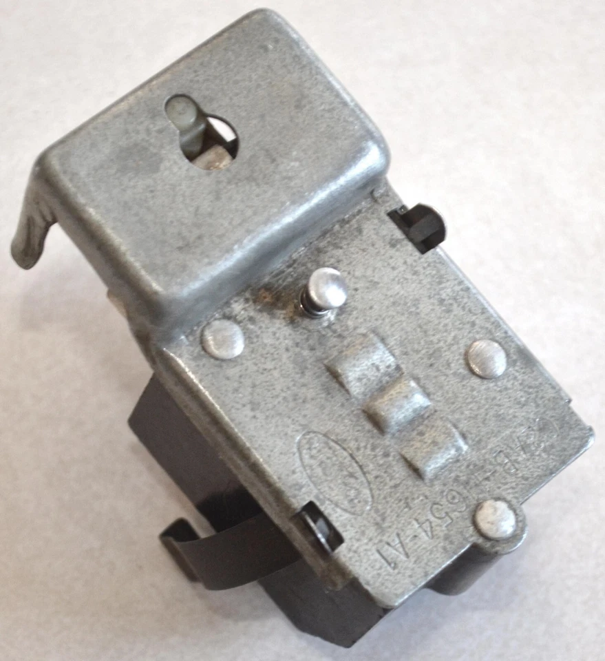 Interruptor de lámpara de faros Ford Galaxie y Mercury 1961-1962, Comet 1964, fabricante original OEM Foto 3 de 4