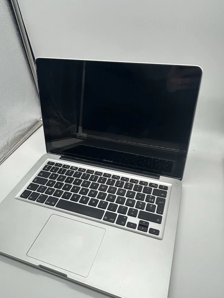 💻 Apple MacBook Pro 2009 – Con Caricatore - Immagine 4 di 4