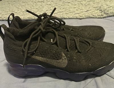 Nike Air Vapor Max 2023 fly knit Women s 8