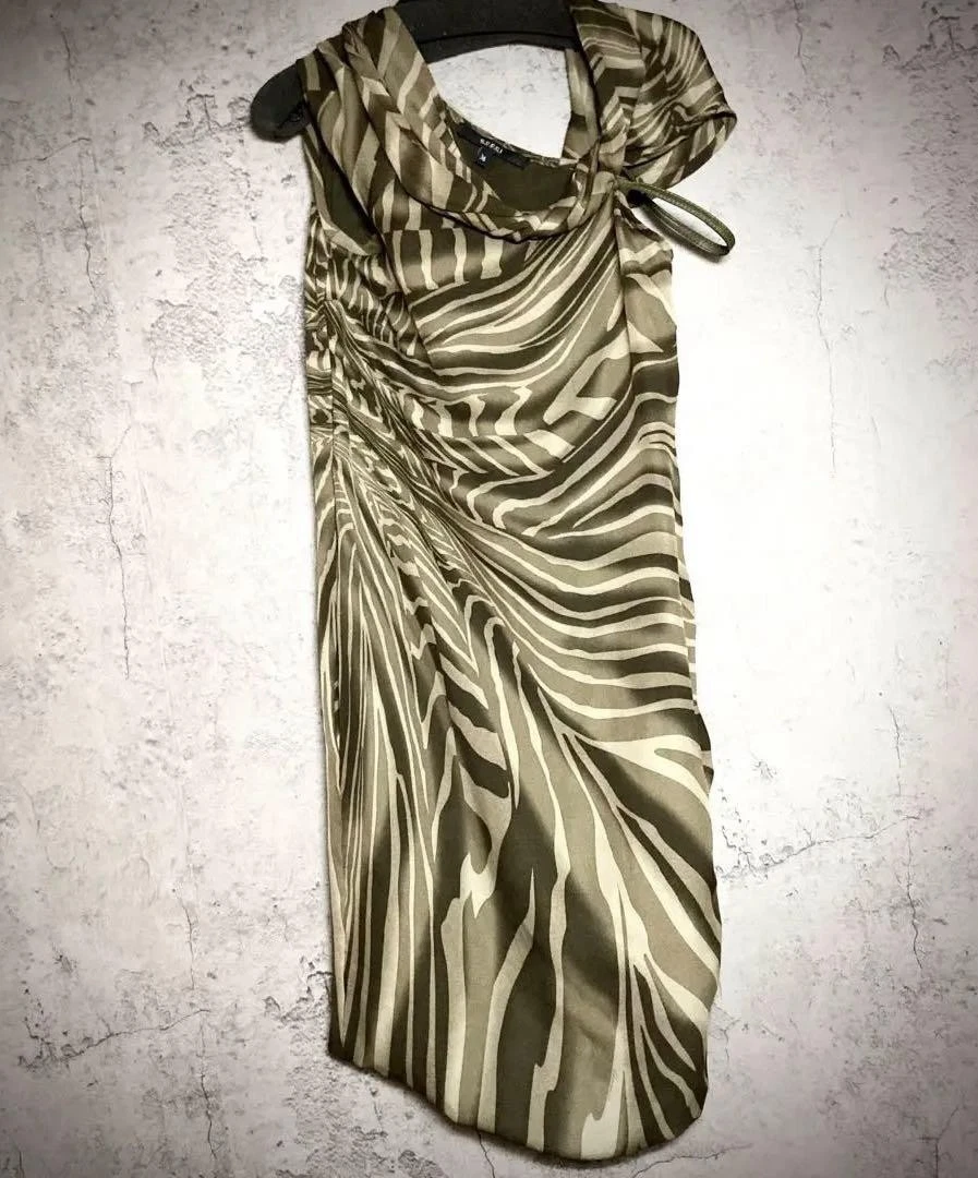 Gucci DressSilk 100 épaules dénudées m6_0404