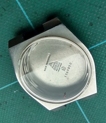 Omega Geneve - Uhrengehäuse für Uhrwerk mit Datumsanzeige