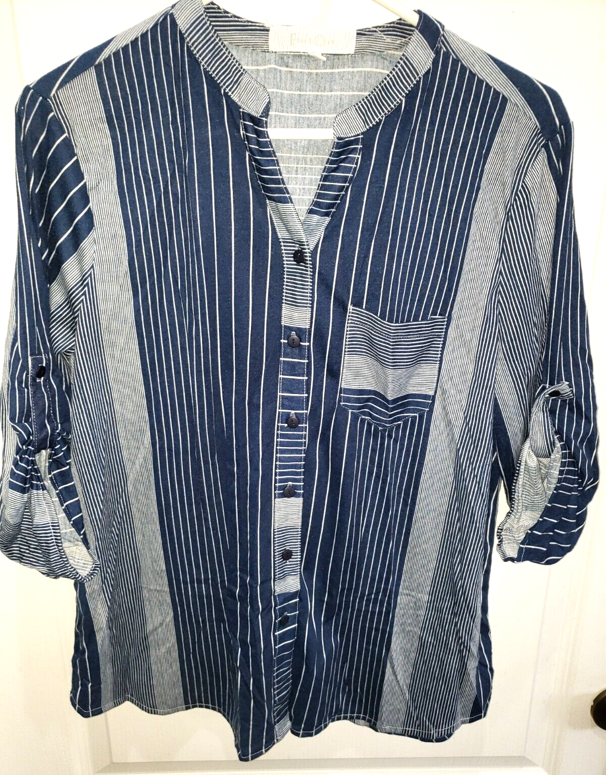 Women's Blue & White Striped Shirt Top Size Large - Eden & Olivia  