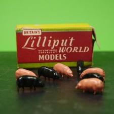 Britains Lilliput World Models OO & HO Pigs - Good