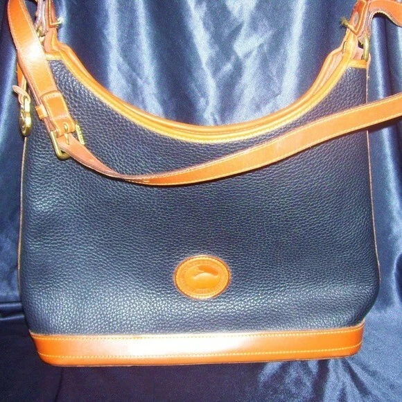 Vintage Purse | Vintage Dooney & Bourke Shoulder Bag Purse