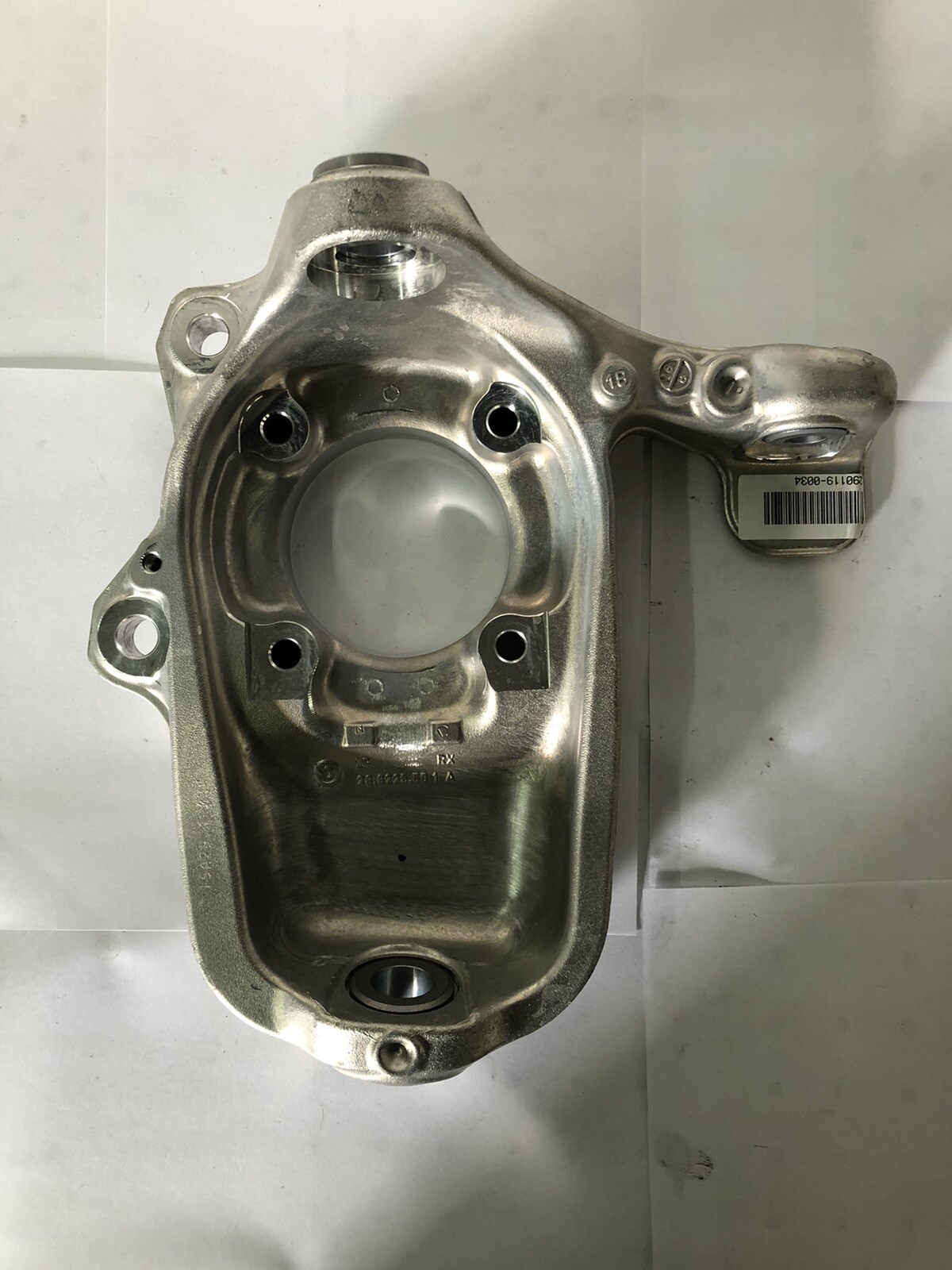 2007 - 2017 Maserati Grandturismo Quattroporte Front LH Spindle Knuclke 