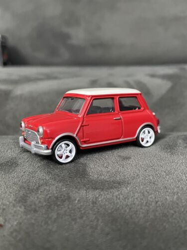 Tomica RED /WHITE MORRIS MINI COOPER REP MODIFIED CUSTOM WHITE WHEEL SWAP - Picture 10 of 20