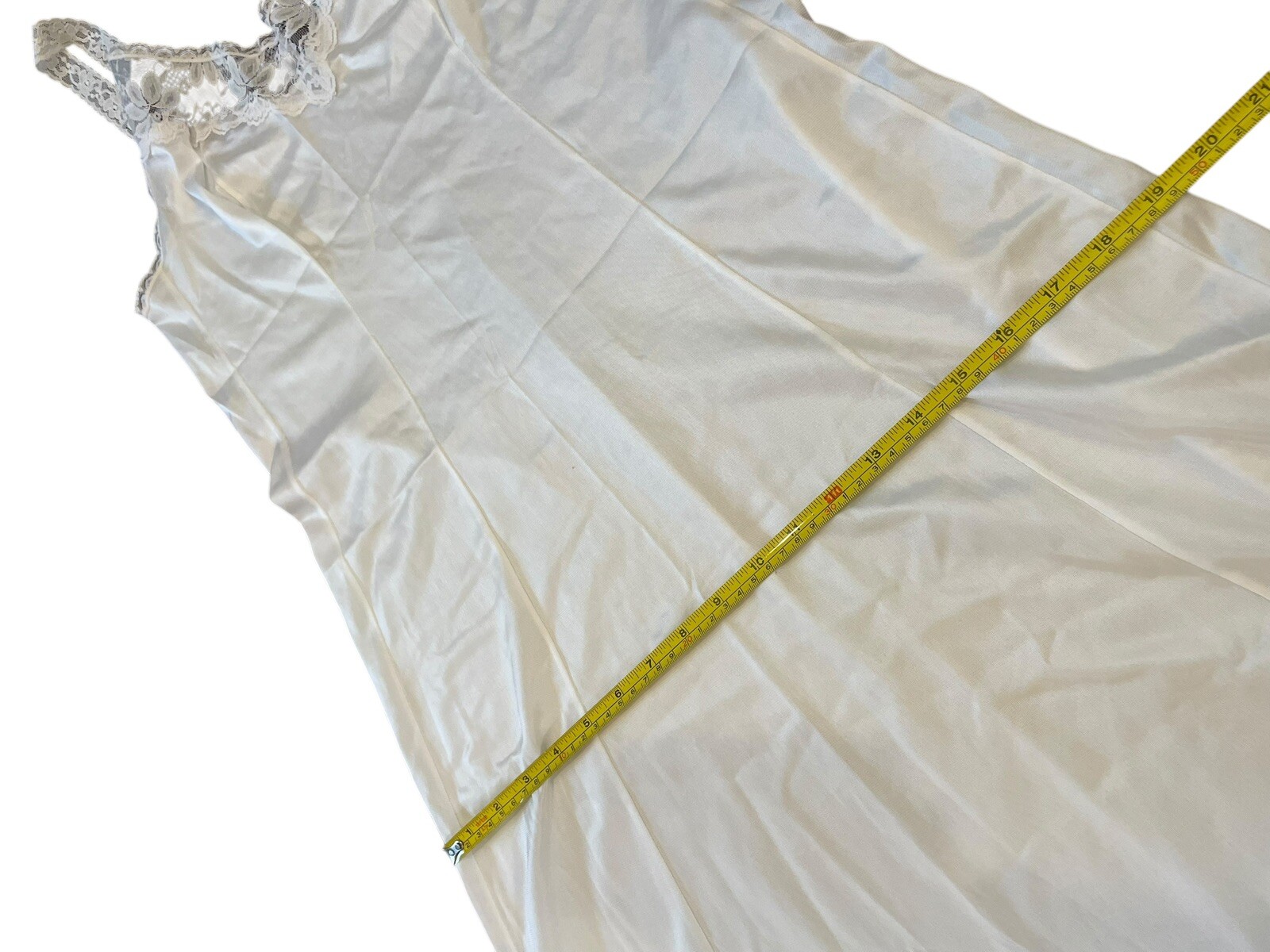 Maidenform Something Special White Nightdress Vin… - image 17