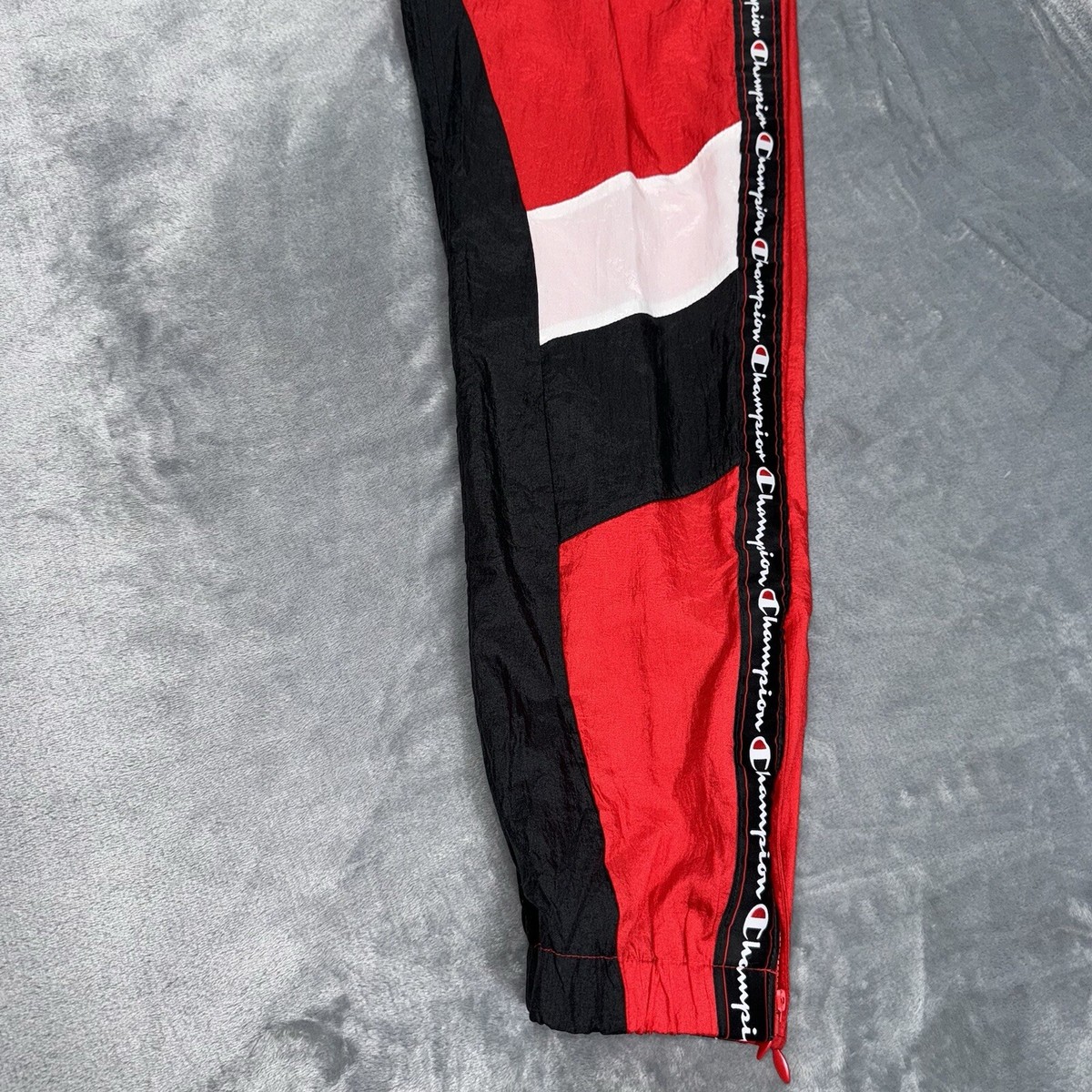 mack_w_jp 　champion wind stopper パンツ Champion（チャンピオン）の「別注 NEW ウィンドストッパー