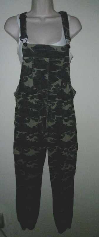 **ALMOST FAMOUS**Women's Cargo Overalls Youth Size ((L)) 98% Cotton * 2% Spandex