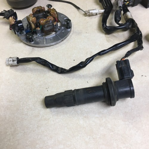 2004 Yamaha YZ250F Electrical System CDI Generator Rotor Wire Harness Coil - Picture 6 of 16