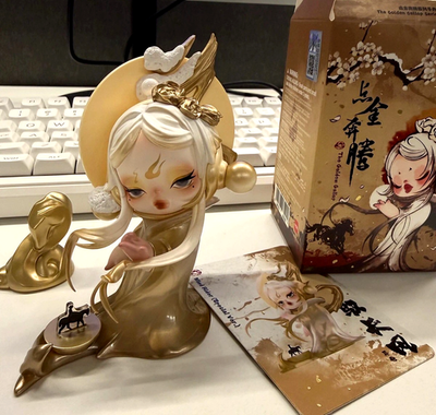 POP MART Skullpanda Wind Rider Special Version Golden Gallop