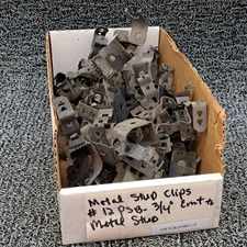 CADDY  12-MS Metal Stud  Clips 3/4" Conduit To Metal Fasteners ( 34) Dirty, Dust