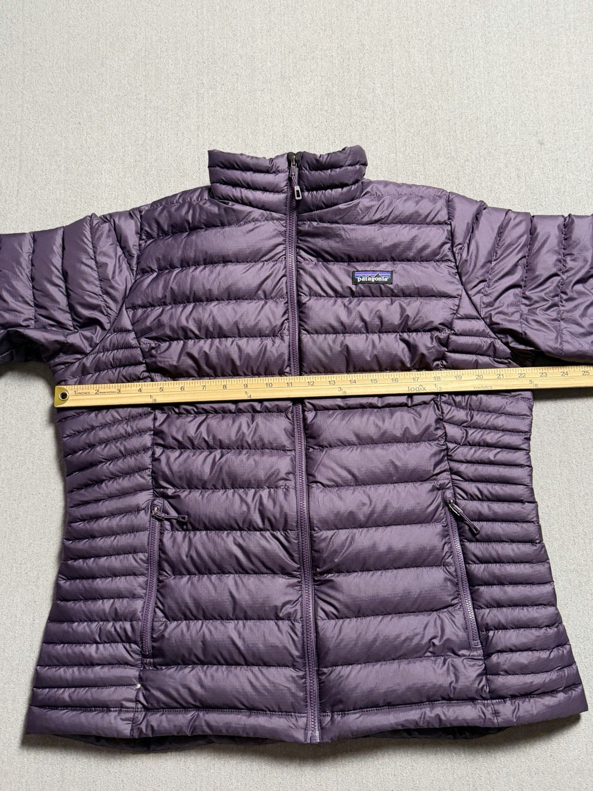 Patagonia Jacket Womens XL Purple Goose Down Sweater Puffer Full Zip 84683 HOLE thumbnail 15