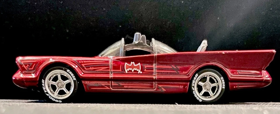 Hot Wheels TV Series Batmobile CUSTOM Wheel & Tire Real Riders - Image 4 of 4