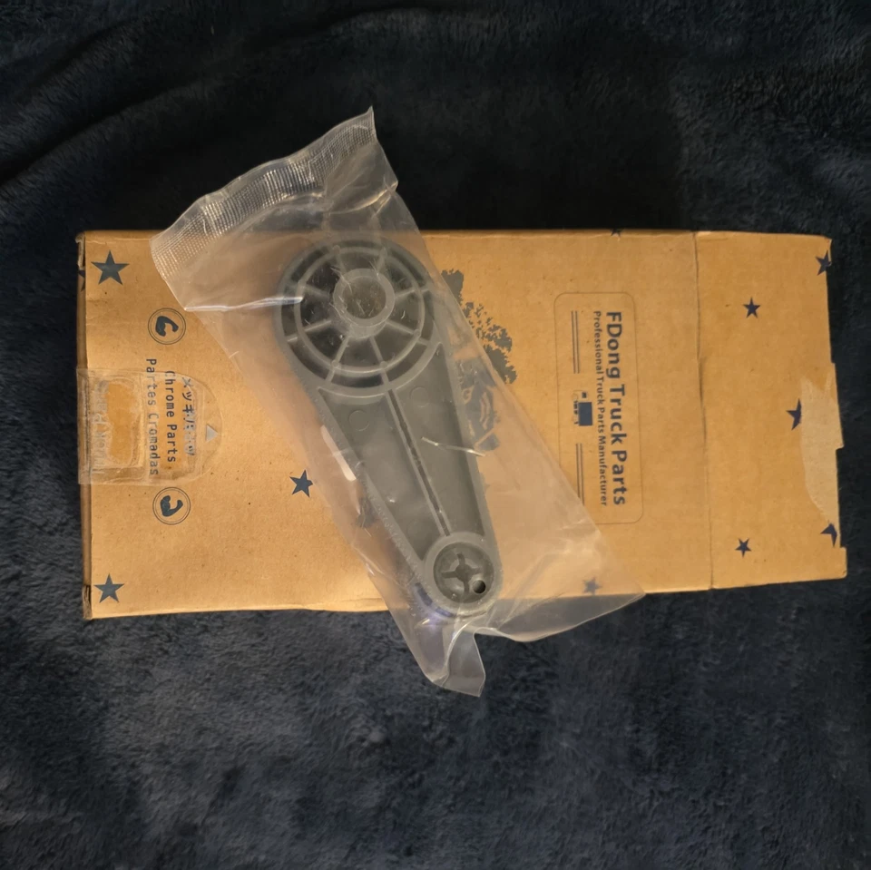 Manivela reguladora de ventana para ISUZU NPR NPR-HD NQR NRR 1995-2007 L/R nueva Foto 3 de 3