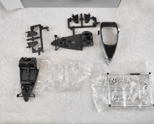 TESTORS PLYMOUTH PROWLER CRAVATTA NERA - KIT MODELLINO CORPO IN METALLO 1:43 - Foto 4 di 7