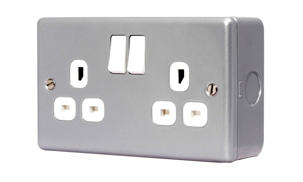 Metal Clad 13AMP Double 2 Gang Switched Socket Twin Electrical Wall Socket Plug