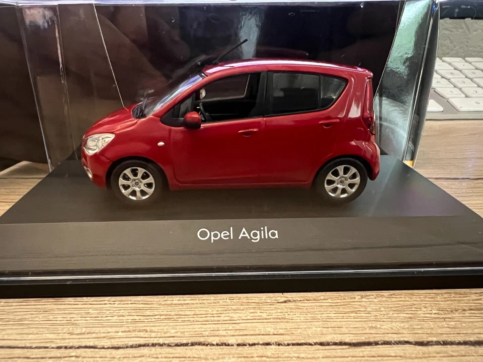 Schuco 1:43 1088095 Opel Agila IN Rosso IN Conf. Orig. Inutilizzati - Immagine 3 di 4