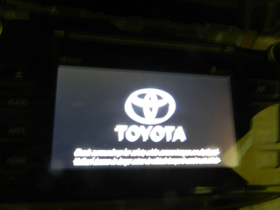 2015 2016 TOYOTA PRIUS V DISPLAY SCREEN GPS NAVIGATION RADIO 86100-47421 - Image 2 of 4