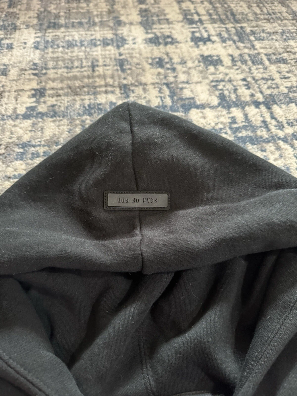 Felpa con cappuccio Fear of God Essentials Jet Black taglia Medium (M) FOG nuova con etichetta