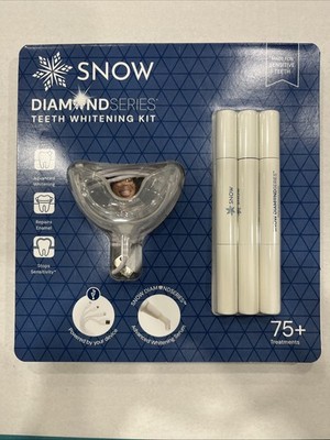 TEETH WHITENING KIT 75+ TREATMENTS NEW IN PACKAGE