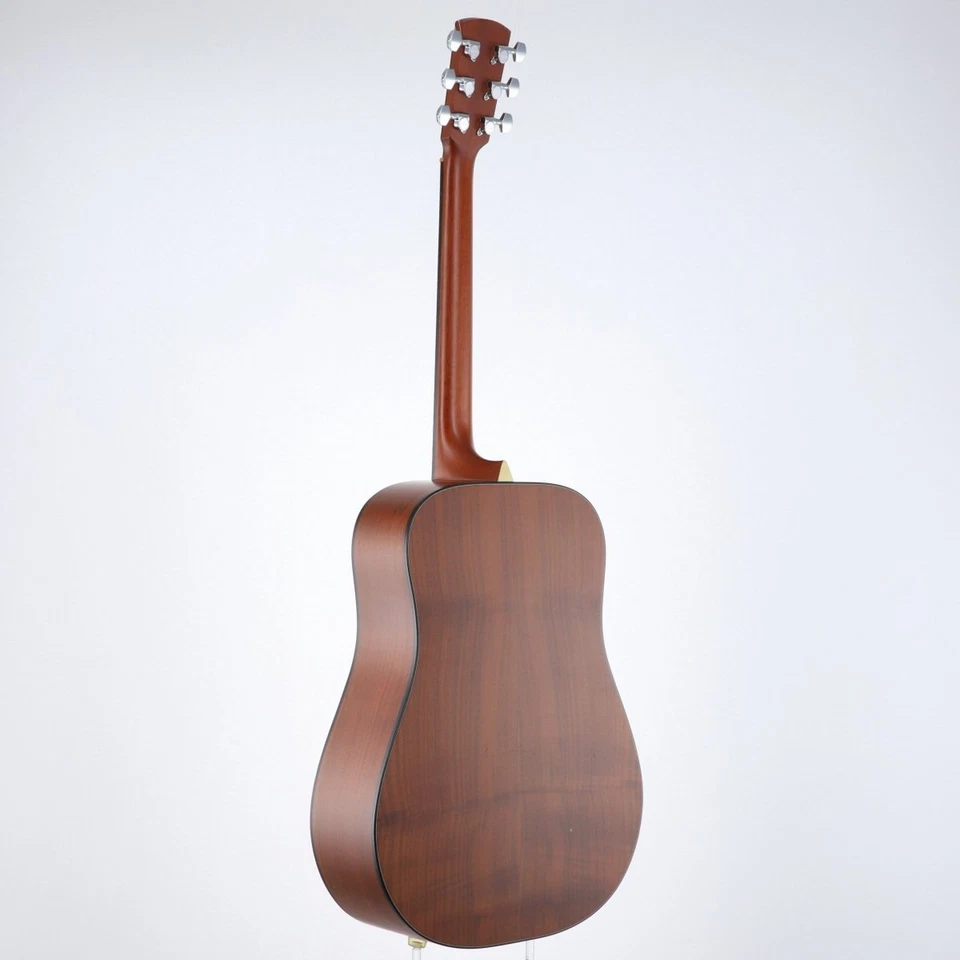 Larrivee D-03 Nogal Edición Limitada Usado 1997 Ébano FB Natural con Estuche Rígido Foto 2 de 4